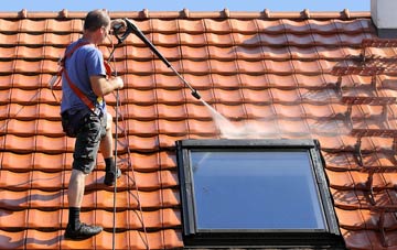 roof cleaning Llanddewi Ystradenni, Powys
